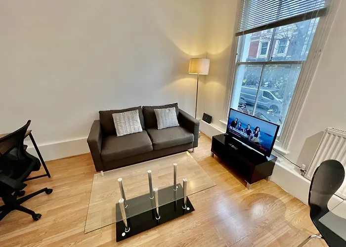 Modern Apartment With Large Patio In Central Marylebone