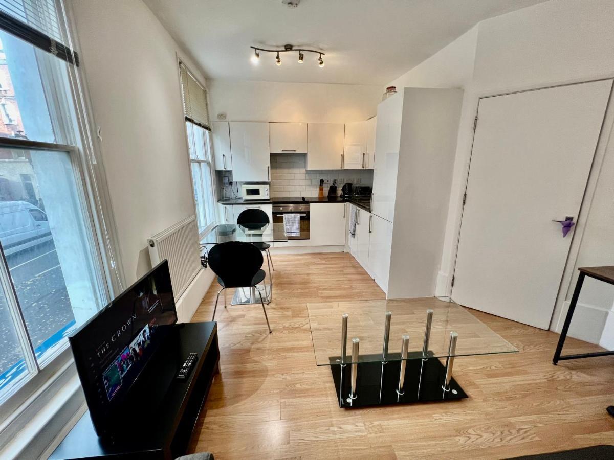 Appartamento Modern With Large Patio In Marylebone Londra