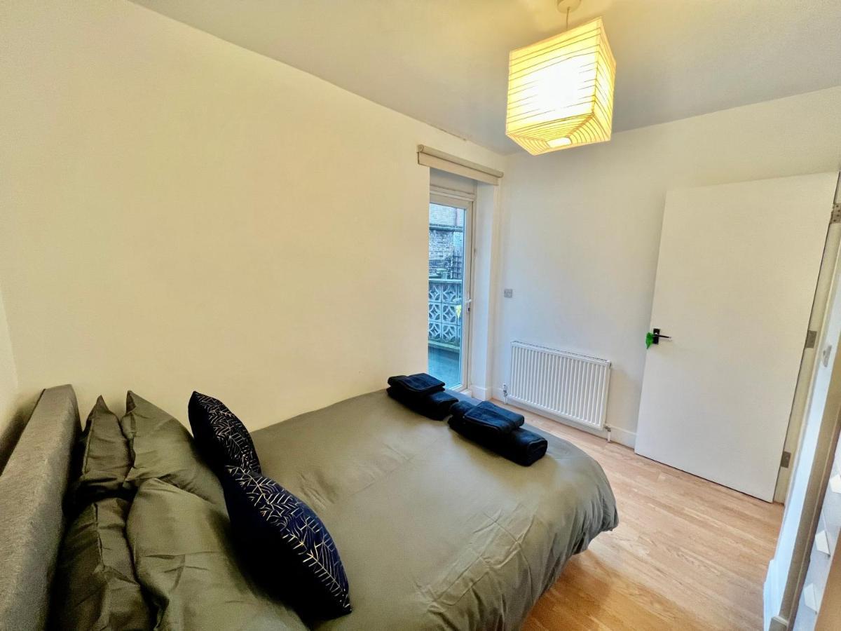 Modern With Large Patio In Marylebone